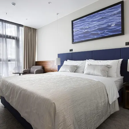 Hotel Marvie & Health